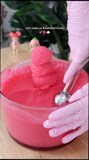 DIY Emulsified Scrub Recipe #diycosmetics #skincareproduct #diyskincare #bodyscrub