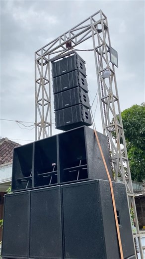 K3 sound system pakai line array ashley