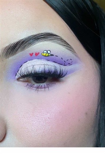 Valentine's Day Makeup Tutorial: Bee Mine Look