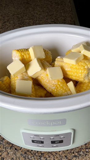 786K views · 8.3K reactions | 便杻Milk And Honey Summer Corn! Recipe: https://www.themagicalslowcooker.com/slow-cooker-milk-honey-corn-cob/ | The Magical Slow Cooker | Facebook