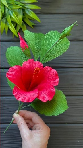 Easy Crepe Paper Hibiscus Flower