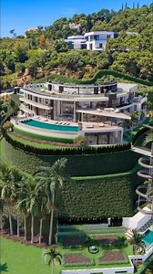 This Mega Villa comes with a 130 meter water slide, a bowling alley, and its own nightclub! #housing #roomforrent #luxuryhomes #dreamhouse | Mansions of USA