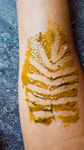 very simple stylish new leaf mehandi design #leafmehndi #youtubeshorts #ytshorts #leafart #henna