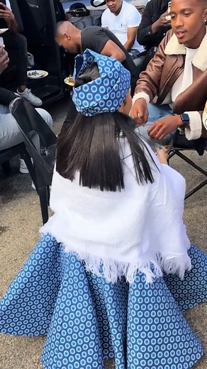 2.1M views · 70K reactions | When he pointed to his cheek, I lost it ♥♥♥. Congratulations Mr and Mrs Msimango. #makoti #makotidiaries #shweshwedresses | IsiShweshwe Dresses | Facebook