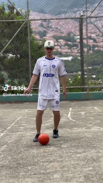 Sigueme para más ✨⚽️ #futsal #jugadas #futbol⚽️ #medellin