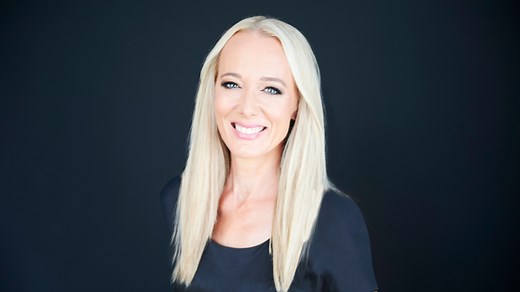 Dr. Karyn Gordon | Relationship Expert | Keynote Speaker