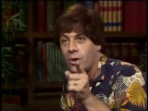 Molly Meldrum interviews Michael Jackson 1980