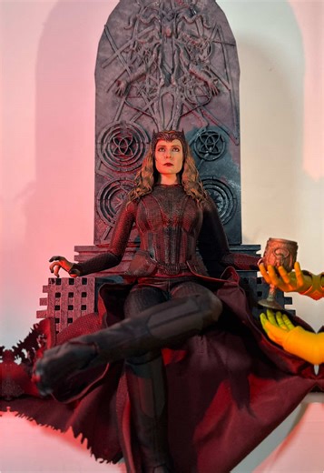 All hail the queen of the Marvel universe, or perish in your nightmares. #scarletwitch #mcu #avengers #spiderman #loki #comicbooks #hottoys #collection #marvelcomics #marvel #doctorstrangeinthemultiverseofmadness