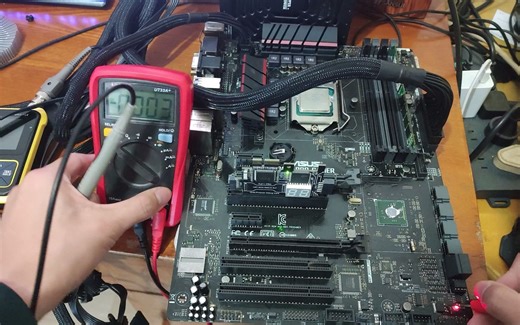 【主板维修】B85-PRO-GAMER开机反复重启，但不是ME的通病