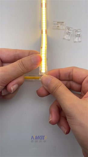 Solder-free quick-installation LED strip L-shaped corner crystal connector