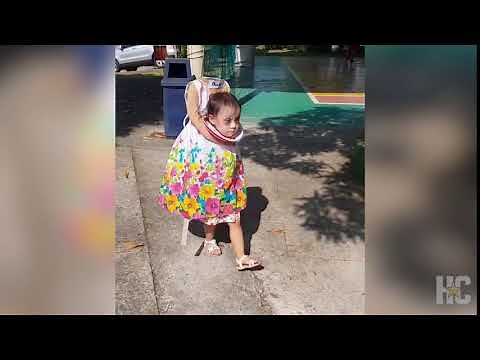 'Headless girl' viral Halloween costume looks frightfully real