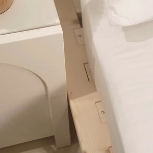 POV: you finally found the best sheet holder ✨ | Bed Scrunchie | Facebook