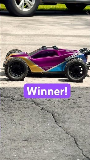 Rustler 4X4 vs Slash 2WD: Gravel Burnout Winner! 🏆 this one was pretty clear! #traxxas #rc #rccar