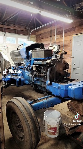 Troubleshooting a Ford 5000 Tractor: Starting Fluid Tips
