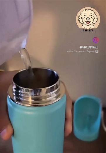 🐾 This is how you use the PupSip bottle-fill it with fresh water   a few treats and you’re ready for the perfect walk with your pup! 🌿🐶 Get your PupSip now and make your dog’s outings extra special! 📍 Available in the GTA 📩 Send us a DM to order! #Pupsip #DogWaterBottle #HappyPup #DogLife #PuppyLove