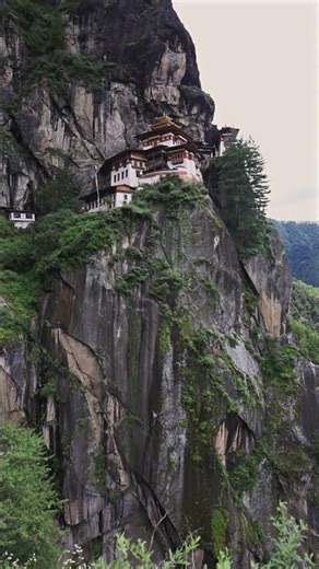 Wonder of the world - Tiger's Nest in Bhutan