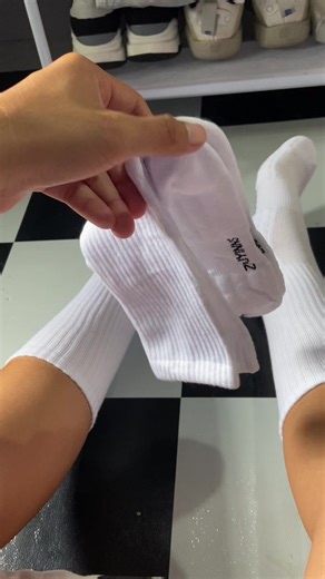 2 Pairs of Sweat-Absorbing Breathable Socks Review