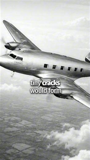 Aircraft windows weren’t always shaped like this ✈️