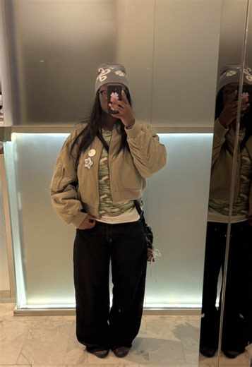 mini ootd mini vlog lol I’m so happy #kpopfyp #nctzen #paris #outfit #nctdream probably gonna delete this idk😅😅