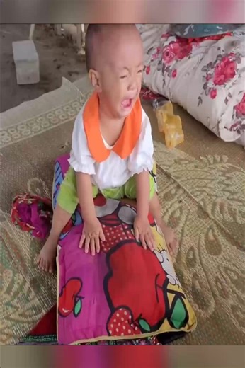 111K views · 2.6K reactions | little girl want to play outside #yenhi #singlemother #singlemom | Single Mother Life | Facebook