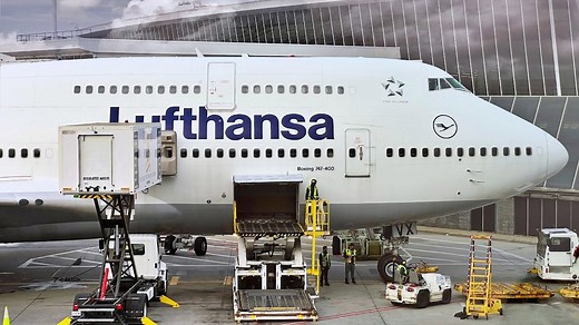 Lufthansa 747-400 - Business Class Review New York to Frankfurt