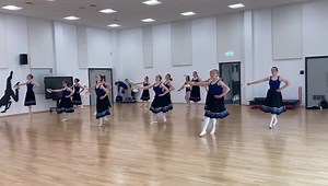 The grade 4 class working hard on their character dance in preparation for their exams. This is the Tarantella which is a stylised version of an Italian folk dance 🤩 | Central Scotland Ballet School