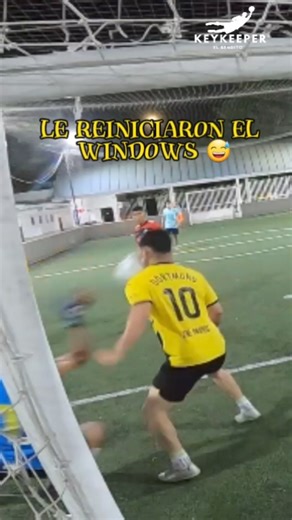 Alguien que sepa de programación por favor🥺😅🔥⚽️ . #viral #goalkeeper #efootball #fly #atajadas #futbol #reaccion #porteros #parativiral #bloopers #windows windo | Keykeeper