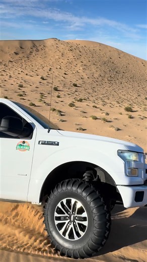 Desierto Altar Drone on Instagram: "Pepe Ames, el buscador de faldas. Adelante RRT - #Ford #F150 @sandtires_unlimited @turrichelao Estis vídeos los grabe el día de ayer en algún lugar del desierto de altar. #sand #dunes #4x4 #offroad"