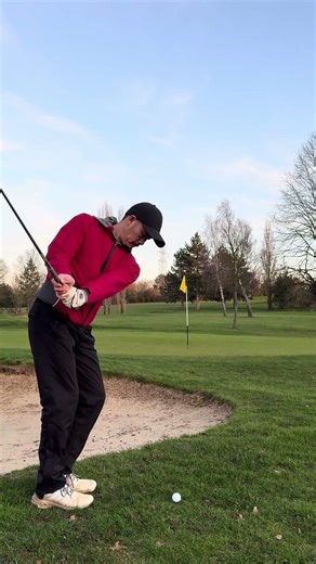 60 degree high soft landing chip shot😀🏌️‍♂️⛳️#高爾夫球 #golfshot #shortgame #golfchipping #golfswing