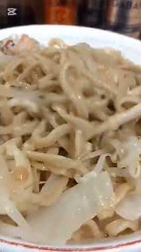 ラーメン豚山 十三東口 粉チーズ