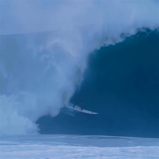 @bigwavechallenge on Instagram: "Cornish hellman @tomloweyo had a couple of superb waves on two different swells at Mullaghmore Head, Ireland back in December, cementing his comeback from a near-death wipeout in Tahiti six months earlier. Do we add this one to the list of potential Ride of the Year contenders? Video by @clynep @surfer_magazine"