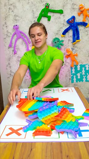 Amazing DIY Tiktok Fidget Trading Game Ideas ｜｜ I need more Pop It's! #lensa #tradingfidgettoys #viral #fidgetstoys #DIY | Lori Melissa | Facebook