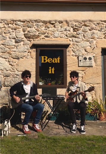 Funky Bass Riffs Inspired by MJ’s ‘Beat It’