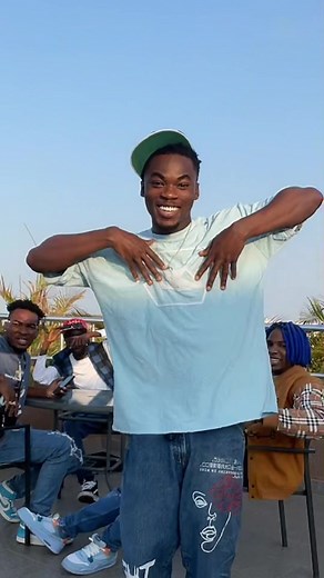 The nicest video i have seen today😁❤️ dc : me #badmanthingchallenge #fyp #championrolie #blowup