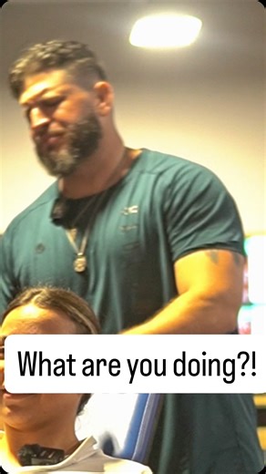 Lift Heavy Ladies. If you’re scared of getting “bulky,” you’re leaving muscle growth, fat loss, and confidence on the table. Women do not accidentally build massive muscle. You do not have the hormonal profile to wake up looking like a bodybuilder because you picked up heavier dumbbells. Building visible muscle takes years of intentional hypertrophy training, progressive overload, and nutrition dialed in consistently. What actually happens when you lift heavier weight? • More muscle stimulation