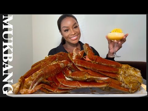 GIANT CRAB LEGS SEAFOOD BOIL MUKBANG + STORY TIME
