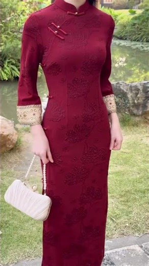 Winter collection, jacquard wedding red long Qipao. Credit to Xiaohongshu:@ WEN061000000