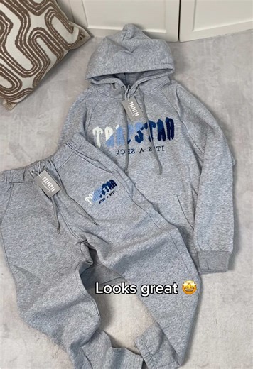 Review track suit #trapstar #fashion #hoodie #gray oopbuy