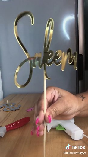 DIY Acrylic Cake Topper Tutorial