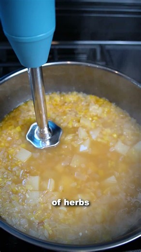 How to make a Creamy Potato and Leek Soup for Fall #potato #soup #SoupSeason #fallrecipe