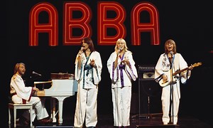 ABBA’s ‘Dancing Queen’ Performance Added To ‘Midnight Special’ Channel