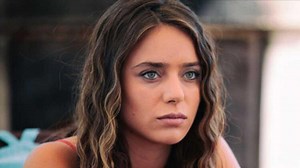 Zeynep Elçin kimdir, kaç yaşında? Oyuncu Zeynep Elçin nereli, hangi dizi ve filmlerde oynadı?