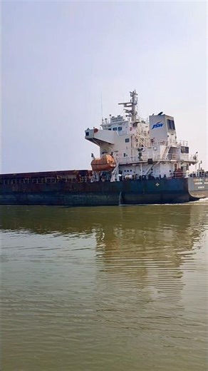 mini bulk carrier ship open sea running time in mumbai #ship #new #viral #marchentnavyshortvideo