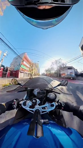 Experiencia BMW S1000RR 🥵🔥 #insta360 #insta360x4 #bmws1000rr #s1000rr #moto #motolover #motolovers #fyp #fypシ #MotoLife #MotorcycleAdventures #BikeStagram #RideOrDie #TwoWheels #MotoVlog #BikerCommunity #MotorcycleCulture #RideWithPride #MotoPassion