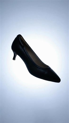 From Blueprint to Beloved Fit: Our Pursuit of Perfection Never Ends. We take your experience very seriously. Every cutting released is a commitment: we gather feedback, relentlessly refine the design, and iterate until there is truly nothing more to improve. That drive for ultimate comfort and perfection is why our customers keep coming back for a fit they can trust. #LambskinLeather #handmadeshoes #leather #leathershoes #premiumshoes | JERNN | Facebook