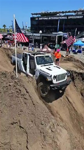 Jeep Beach 2025 Optical course Friday afternoon | Jeep Beach