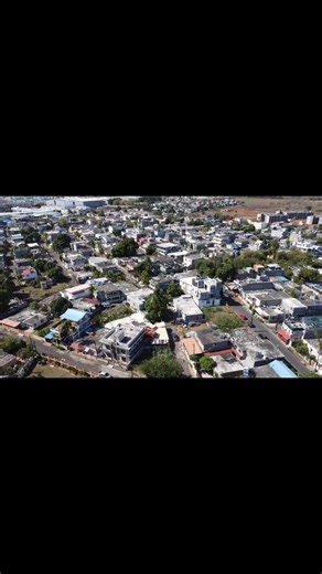 À VENDRE 🏡 Terrain résidentiel à Pointe aux sables de 48 toises / 4.3 perches 🌳 Prix : Rs 1.2 M à débattre 💬 Pour plus d'infos, contactez M. Keena Turkey au 5728-8252 (Emtel/Whatsapp) ou au 5763-8522 (Orange). 📞 | El-Jake