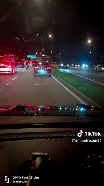 Lagu dan Karipap Frozen untuk COD di Johor Bahru