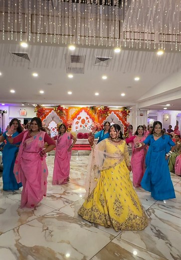 Fun Highlights from a Bengali Wedding Holud Night