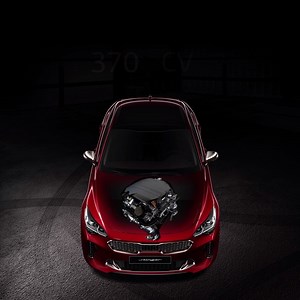 Levanta el capó y siente la fuerza indómita del nuevo Kia Stinger http://bit.ly/2nL9J0L 🦁 | Kia España